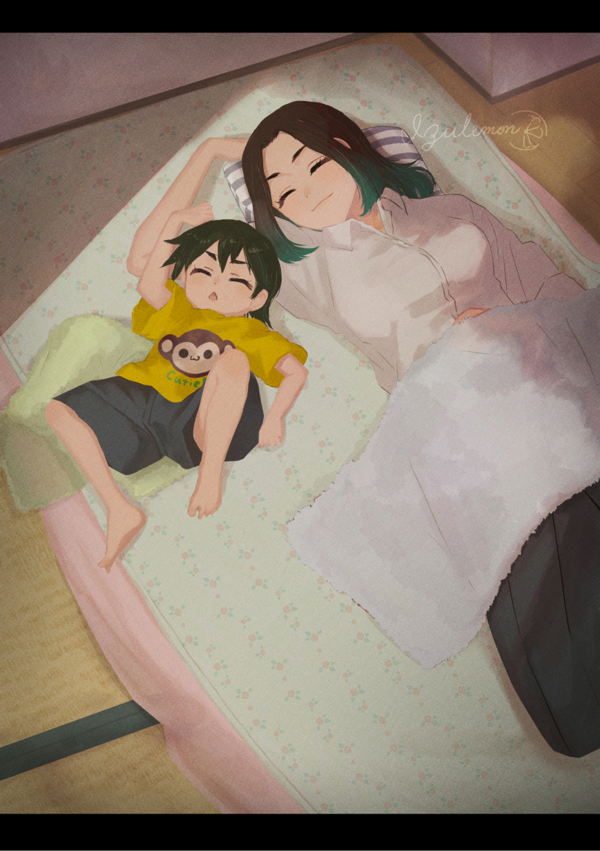 :<, absurdres, aged_down, arm_behind_head, arm_up, artist_logo, artist_name, barefoot, bedroom, black_hair, black_shorts, black_skirt, blanket, bob_cut, breasts, child, closed_eyes, clothes_writing, commentary, dress_shirt, english_text, eyelashes, family_bonding, futon, gaen_tooe, gradient_hair, green_hair, highres, izu_lemon, kanbaru_suruga, knee_up, large_breasts, letterboxed, light_smile, logo, lying, medium_hair, monkey, monogatari_(series), mother_and_child, mother_and_daughter, multicolored_hair, multiple_girls, on_bed, on_floor, open_mouth, parent_and_child, parted_hair, pillow, shirt, short_hair, shorts, side-by-side, signature, skirt, sleeping, smile, t-shirt, tatami, thick_eyebrows, two-tone_hair, white_shirt, wooden_floor, yellow_shirt