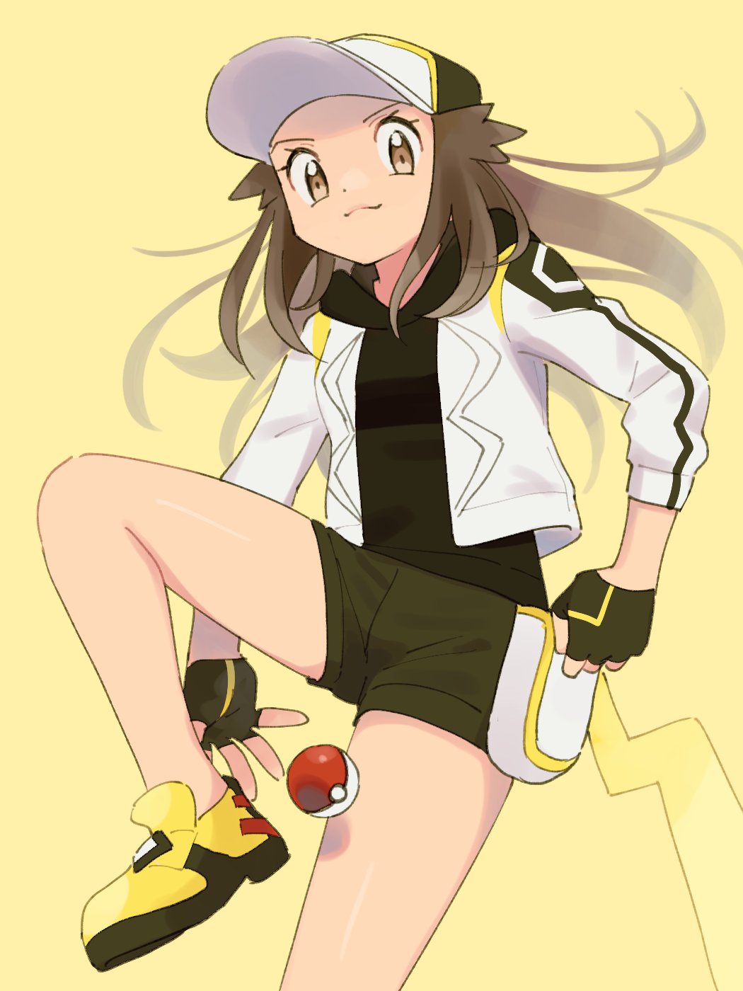 1girl, adapted_costume, baseball_cap, black_gloves, brown_eyes, brown_hair, clenched_hand, cosplay, fingerless_gloves, gloves, hat, highres, leaf_(pokemon), looking_at_viewer, nintendo, official_alternate_costume, poke_ball, poke_ball_(basic), pokemon, pokemon_masters_ex, pumpkinpan, red_(pokemon), red_(pokemon)_(cosplay), red_(sygna_suit)_(thunderbolt)_(pokemon), shoes, shorts, simple_background, solo, standing, standing_on_one_leg, yellow_background, yellow_shoes