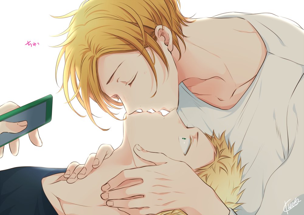 2boys, 961_masashi, black_shirt, blonde_hair, cellphone, given, holding, holding_phone