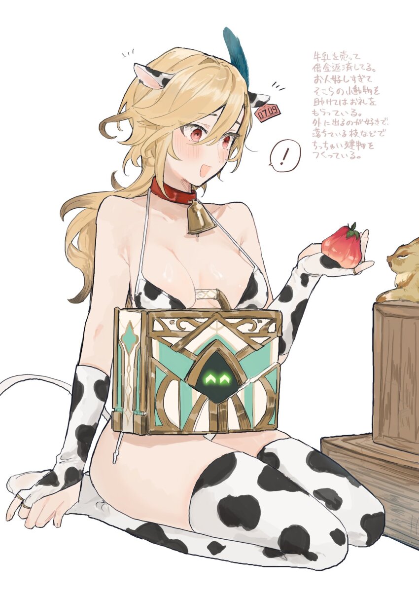 !, 1girl, ^_^, animal, animal_ears, animal_print, bell, bikini, blonde_hair, blush, breasts, closed_eyes, collar, cow_ears, cow_girl, cow_print, cow_print_bikini, cow_tail, cowbell, ear_tag, feather_hair_ornament, feathers, fingerless_gloves, genderswap, genderswap_(mtf), genshin_impact, gloves, hair_between_eyes, hair_ornament, highres, kaveh_(genshin_impact), large_breasts, long_hair, medium_breasts, medium_hair, mehrak_(genshin_impact), neck_bell, open_mouth, print_bikini, simple_background, sitting, solo, spoken_exclamation_mark, swimsuit, tabibitowayo, tail, thighhighs, translation_request, white_background