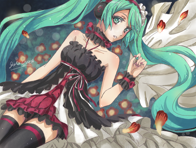 1girl, 7th_dragon_(series), 7th_dragon_2020, 7th_dragon_2020-ii, black_dress, black_thighhighs, blurry, bokeh