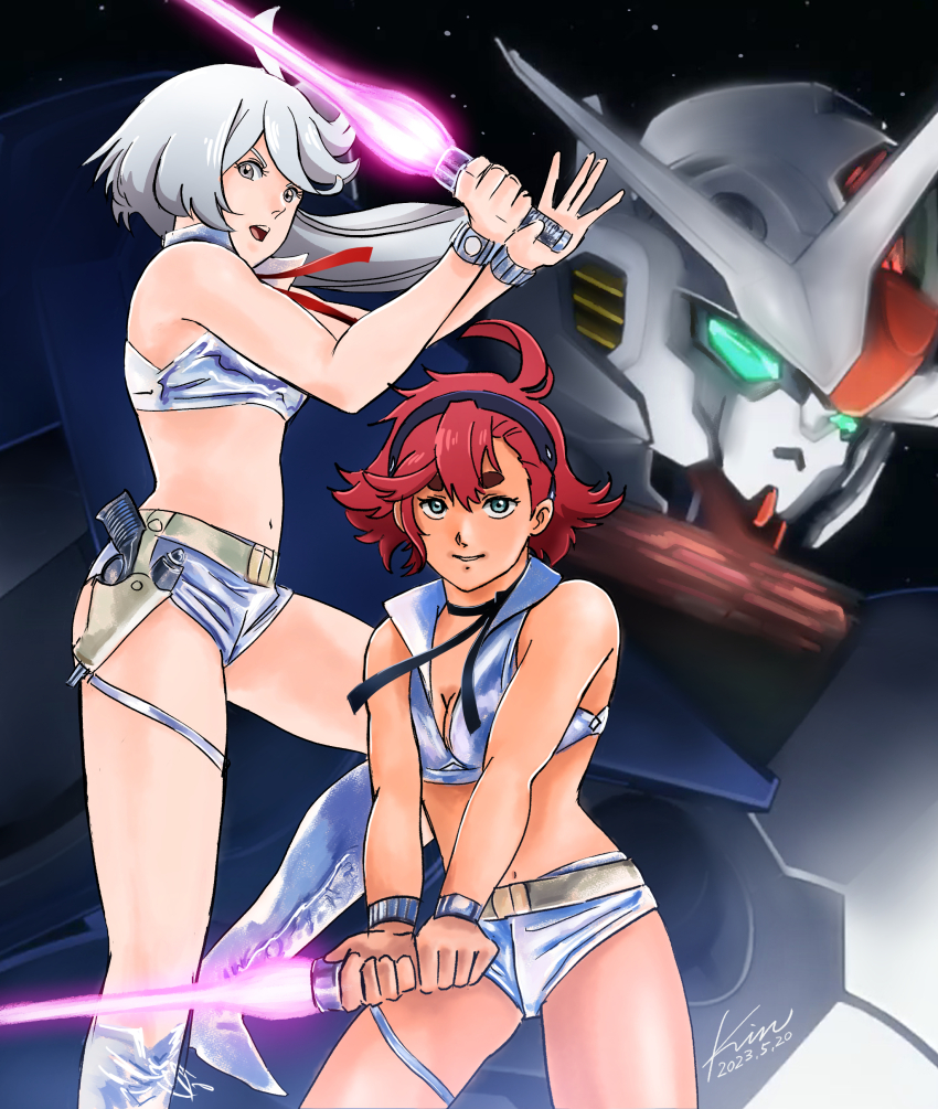 2girls, absurdres, belt, black_choker, black_hairband, blue_eyes, boots, breasts, brown_belt, choker, cleavage, cosplay, cropped_shirt, dated, dirty_pair, dirty_pair_(novels), energy_sword, floating_hair, green_belt, grey_eyes, grey_footwear, grey_hair, grey_shirt, grey_shorts, gun, gundam, gundam_aerial_rebuild, gundam_suisei_no_majo, hairband, highres, holding, holding_sword, holding_weapon, holstered, kei_(dirty_pair_novels), kei_(dirty_pair_novels)_(cosplay), kobakin, long_hair, looking_at_viewer, mecha, medium_breasts, midriff, miorine_rembran, mobile_suit, multiple_girls, navel, open_mouth, red_hair, robot, shirt, short_hair, short_shorts, shorts, signature, smile, suletta_mercury, sword, v-shaped_eyebrows, weapon, yasuhiko_yoshikazu_(style), yuri_(dirty_pair_novels), yuri_(dirty_pair_novels)_(cosplay)