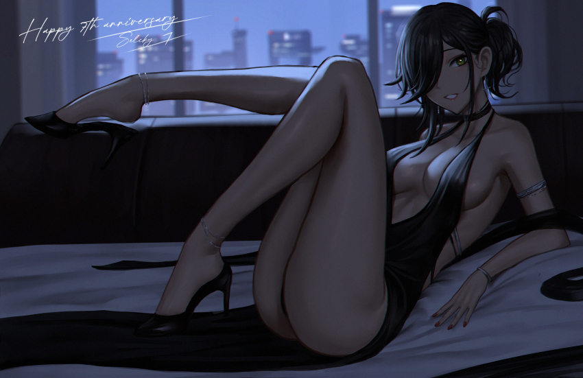 1girl, anklet, armlet, ass, black_choker, black_hair, bracelet, breasts, choker, colt_walker_(girls'_frontline), couch, dark_room, full_body, girls'_frontline, green_eyes, grin, hair_over_one_eye, high_heels, highres, jewelry, knees_up, looking_at_viewer, medium_breasts, on_couch, plunging_neckline, ponytail, selcky, shoe_dangle, short_ponytail, signature, smile, solo, thighs, window