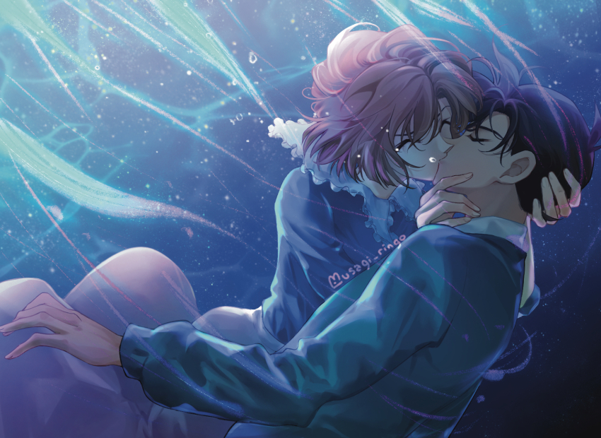 1boy, 1girl, alternate_costume, artist_name, black_hair, blue_shirt, brown_hair, bubble, closed_eyes, commentary_request, fingernails, frills, hetero, highres, kiss, kudou_shin'ichi, long_sleeves, meitantei_conan, meitantei_conan_kurogane_no_submarine, miyano_shiho, shirt, short_hair, skirt, underwater, usagi_ringo, water