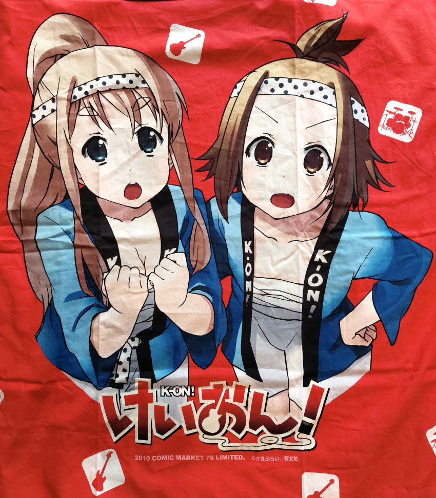 2girls, absurdres, bandaged_chest, blonde_hair, blue_eyes, breasts, brown_hair, cleavage