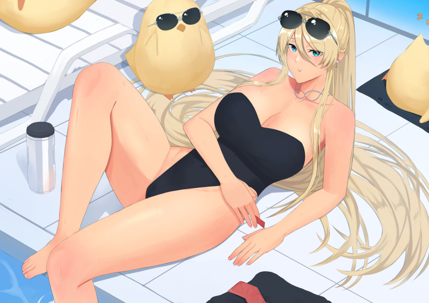 1girl, absurdres, alternate_costume, azur_lane, bismarck_(azur_lane), bismarck_zwei_(azur_lane), bismarck_zwei_(crystal-clear_holiday)_(azur_lane), bitter_(38399521), blonde_hair, blue_eyes, breasts, cleavage, eyebrows_hidden_by_hair, eyewear_on_head, hair_between_eyes, highres, large_breasts, long_hair, looking_at_viewer, lying, manjuu_(azur_lane), official_alternate_costume, on_back, one-piece_swimsuit, ponytail, strapless_one-piece_swimsuit, sunglasses, swimsuit, thighs