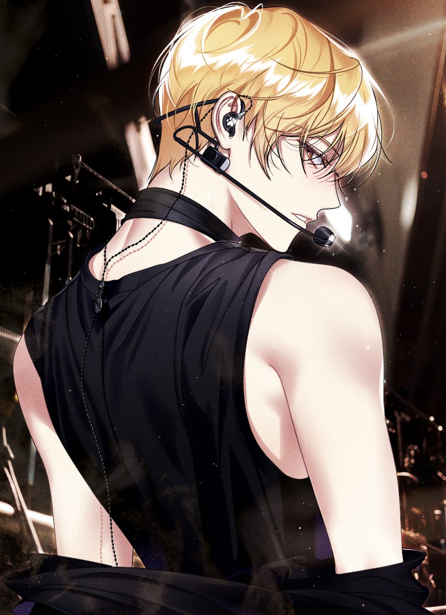 1boy, back, black_shirt, blonde_hair, chain, dalya_png, debwi_mos_hamyeon_jugneun_byeong_geollim, earphones