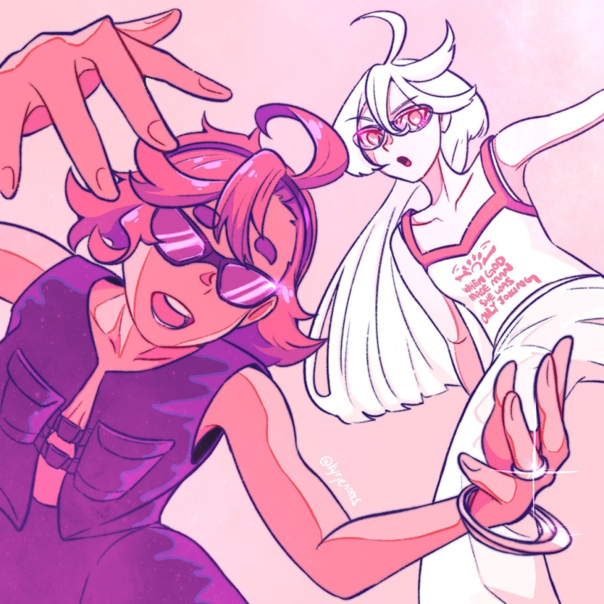 2girls, ahoge, arm_at_side, black_pants, black_vest, bracelet, cosplay, dark-skinned_female