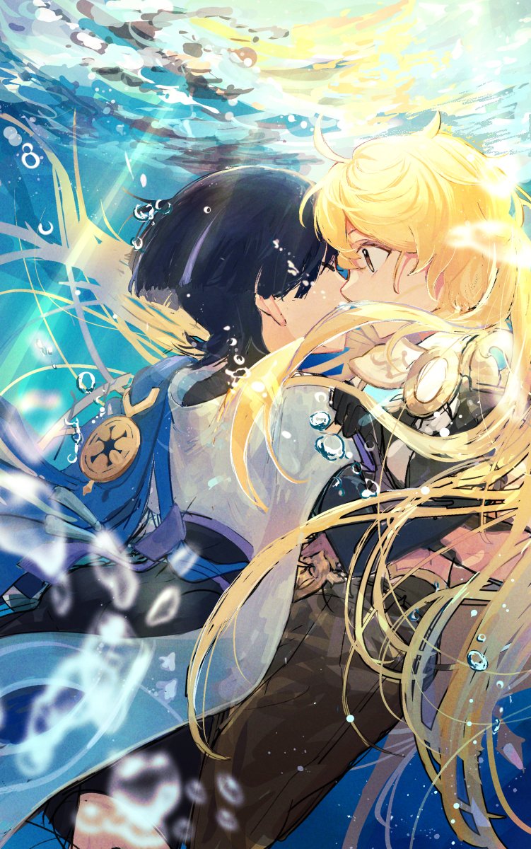 2boys, aether_(genshin_impact), ahoge, alternate_hairstyle, arm_armor, armor, back, back_bow