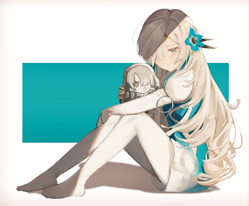 1girl, absurdres, blonde_hair, blue_dress, blue_eyes, blue_flower, blue_hair, blush, character_pillow, closed_mouth, commentary_request, dress, feet, film_grain, flower, from_side, full_body, furrowed_brow, hair_flower, hair_ornament, hair_over_one_eye, half-closed_eyes, highres, holding, holding_pillow, isekaijoucho, juliet_sleeves, kamitsubaki_studio, knees_up, legs, long_hair, long_sleeves, looking_at_viewer, looking_to_the_side, multicolored_hair, no_shoes, one_eye_covered, pantyhose, pillow, puffy_sleeves, shadow, shiraishi_kanoya, sidelighting, sitting, solo, streaked_hair, toes, two-tone_dress, virtual_youtuber, white_dress, white_pantyhose
