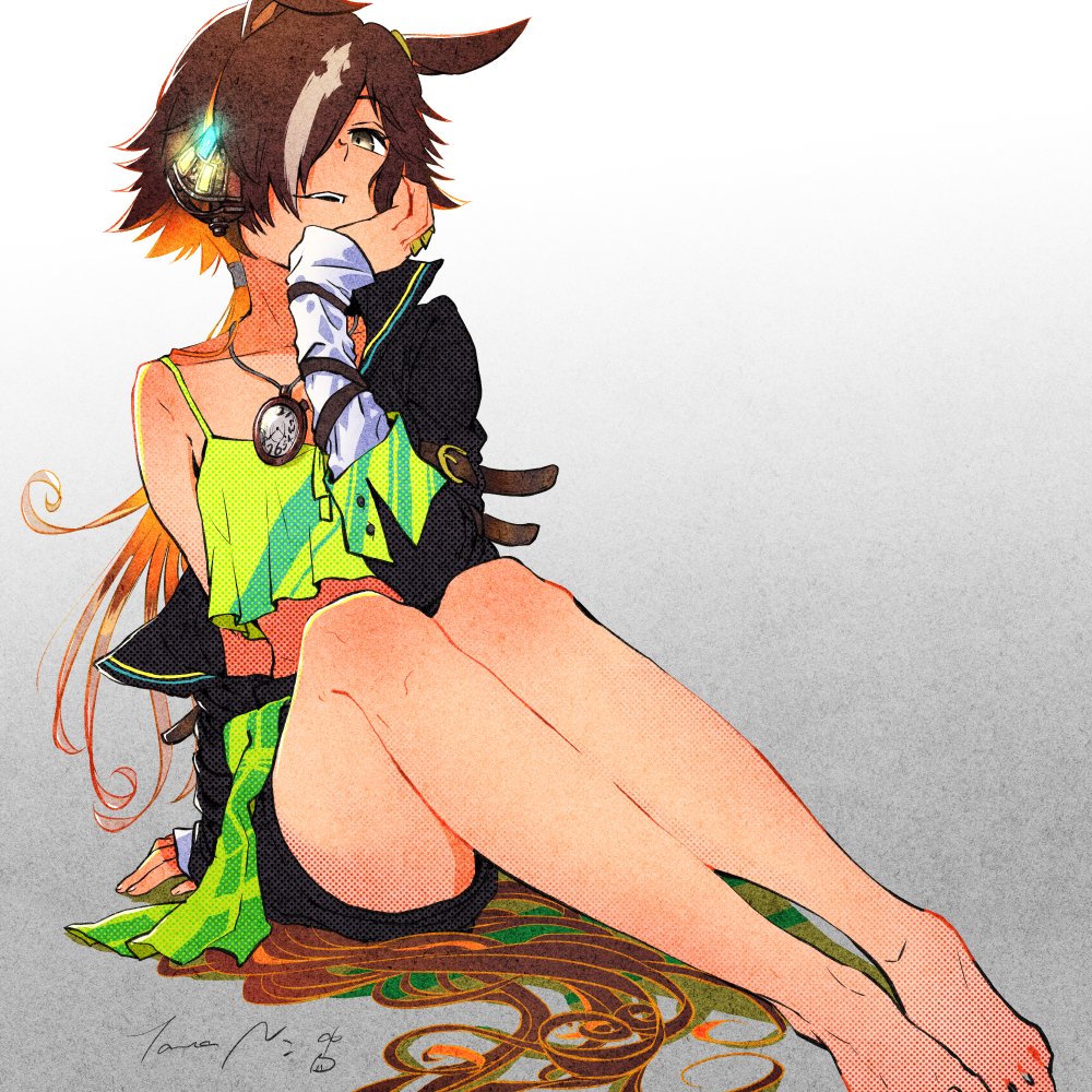 1girl, animal_ears, arm_support, bare_legs, barefoot, black_jacket, black_shorts, breasts, brown_eyes, brown_hair, collarbone, commentary, crop_top, feet, film_grain, frilled_shirt, frills, full_body, gradient_background, green_shirt, grey_background, hair_over_one_eye, hand_up, horse_ears, horse_girl, jacket, jewelry, knees_up, leaning_to_the_side, legs, legs_together, long_hair, long_sleeves, looking_at_viewer, necklace, nishioki_tama, off_shoulder, on_ground, open_mouth, parted_bangs, ponytail, shirt, short_shorts, shorts, signature, sitting, sleeves_past_wrists, small_breasts, solo, stopwatch, stopwatch_around_neck, teeth, thighs, toes, umamusume, upper_teeth_only, very_long_hair, vodka_(umamusume), watch, white_background