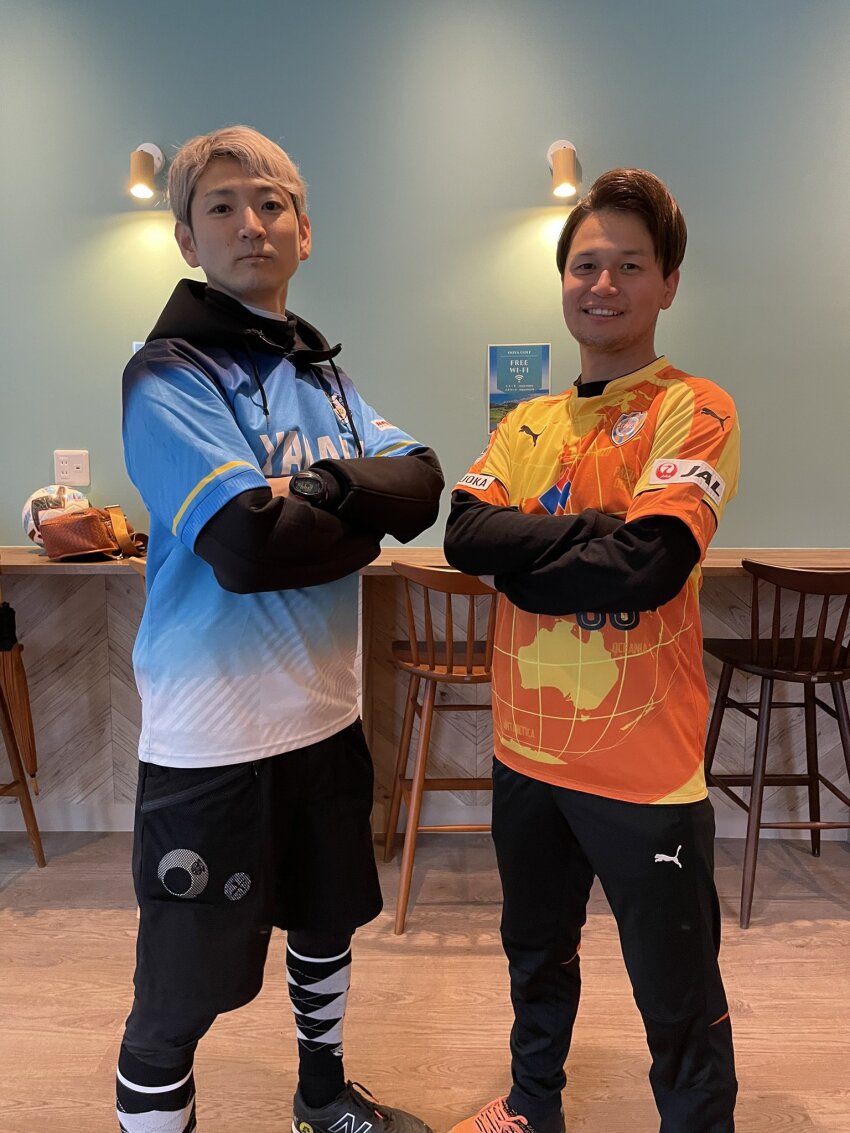 2boys, chair, highres, jubilo_iwata, multiple_boys, photo_(medium), puma_(brand), shimizu_s-pulse, tagme