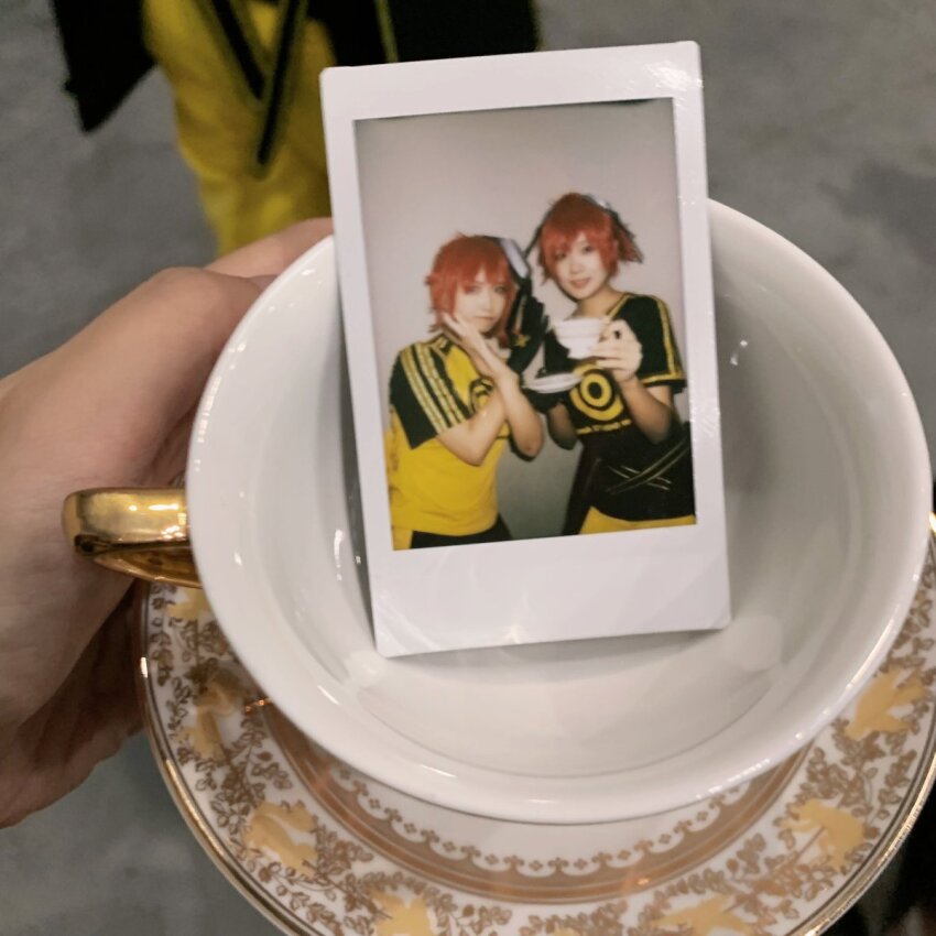 aiba_ami, aiba_ami_(cosplay), aiba_takumi, aiba_takumi_(cosplay), blue_eyes, cosplay, cup, digimon