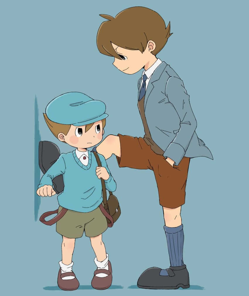 2boys, bag, black_eyes, black_footwear, blue_background, blue_headwear, blue_jacket, blue_necktie, blue_socks, blue_sweater, blush, brown_bag, brown_footwear, brown_hair, brown_shorts, brown_vest, bullying, newsboy_cap, closed_mouth, collared_shirt, commentary_request, frown, full_body, future_luke, green_shorts, hand_in_pocket, hat, height_difference, highres, jacket, kiwami_(kiwamimuneko), leg_up, long_sleeves, looking_at_another, luke_triton, male_focus, multiple_boys, necktie, professor_layton, professor_layton_and_the_unwound_future, shirt, shoes, short_hair, shorts, shoulder_bag, smile, socks, standing, suspenders_hanging, sweater, vest, white_shirt, white_socks
