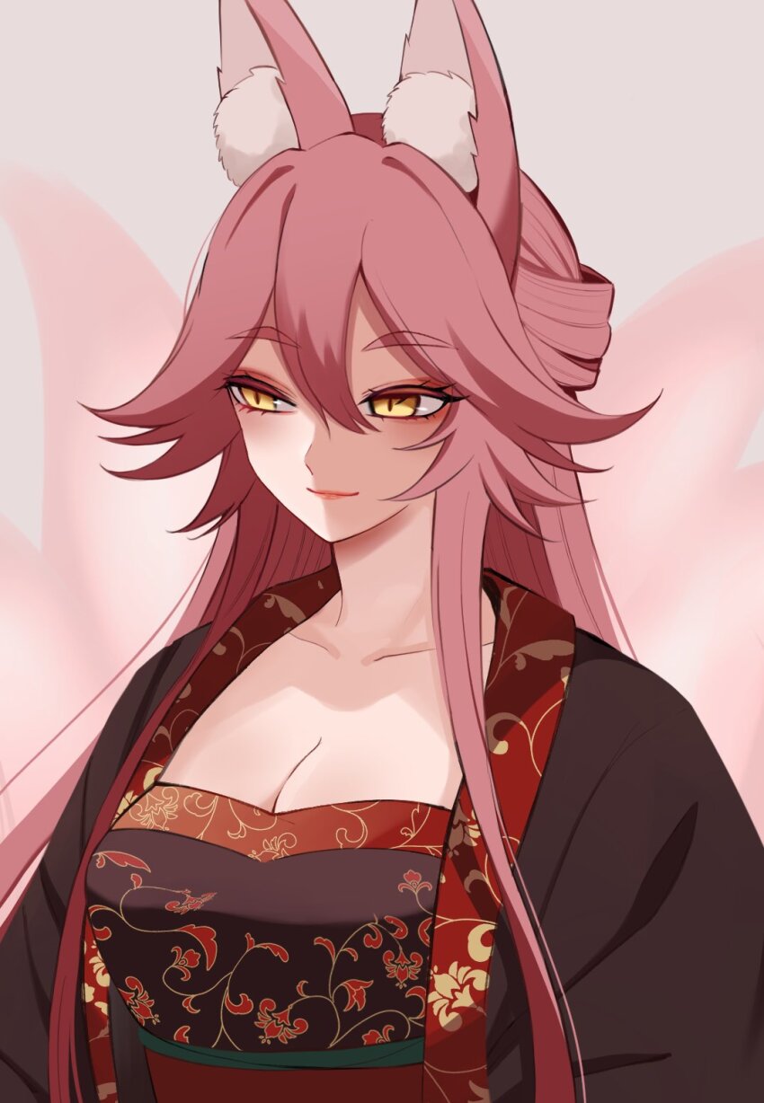 1girl, alternate_costume, animal_ear_fluff, animal_ears, breasts, cleavage, evil_smile, eyelashes, fate/grand_order, fate_(series), fox_ears, half-closed_eyes, highres, japanese_clothes, kimono, koyanskaya_(fate), large_breasts, long_hair, looking_to_the_side, moyashi_(momoyashi_321), pink_hair, smile, solo, upper_body, very_long_hair