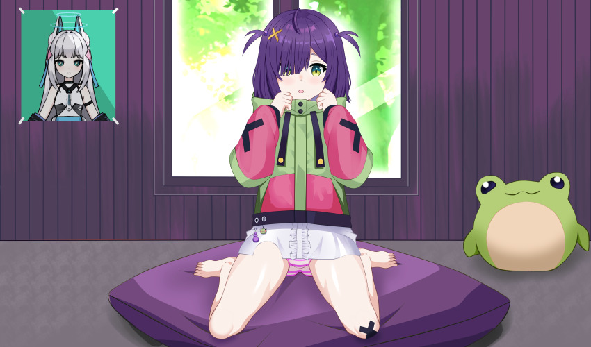 1girl, absurdres, blush, blush_stickers, commission, dress, eien_project, floor, frog, green_eyes, hair_ornament, hair_over_one_eye, hairclip, highres, hood, hoodie, kiniro_tofu, kneeling, looking_at_viewer, nanimo_navi, one_eye_covered, open_mouth, panties, pillow, pink_panties, poster_(object), purple_hair, shirt, short_hair, sitting, skirt, solo, striped_clothes, striped_panties, underwear, virtual_youtuber, window, zumi_dokumi