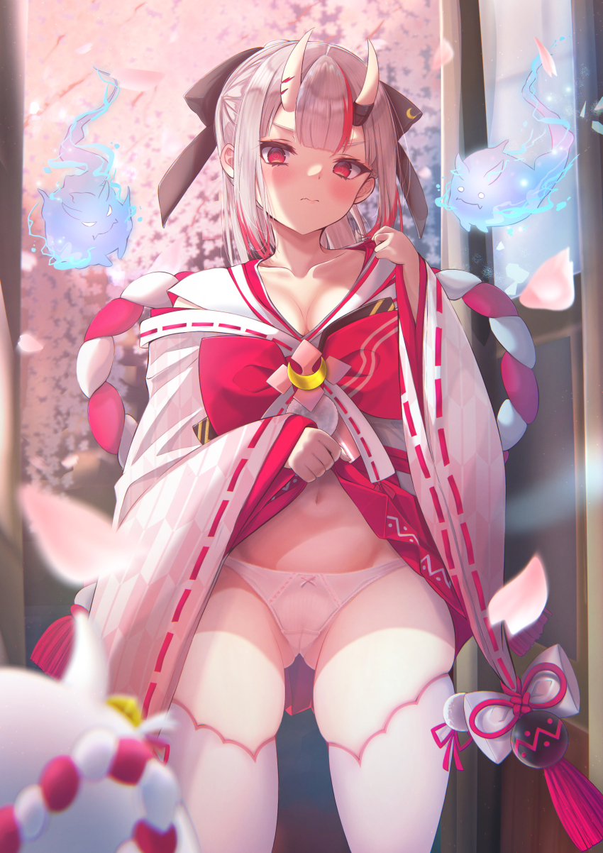 1girl, absurdres, breasts, cleavage, clothes_lift, highres, hololive, horns