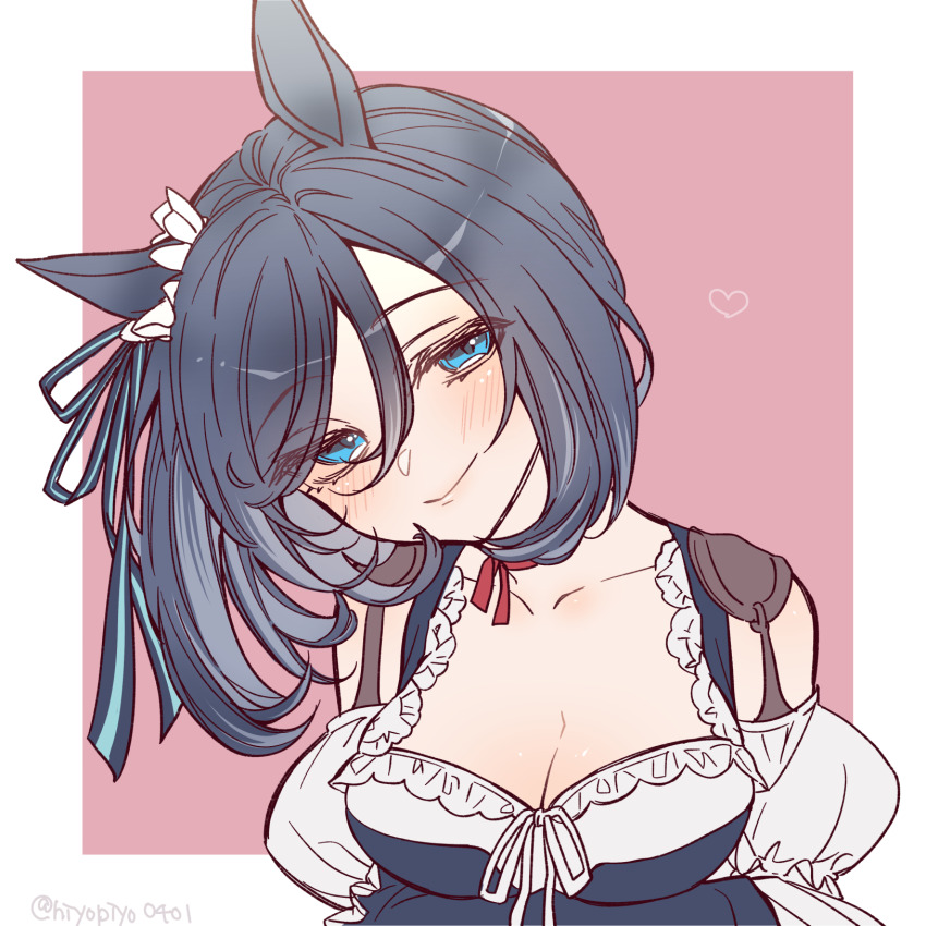 1girl, animal_ears, aqua_eyes, arms_under_breasts, blush, breasts, brown_hair, cleavage, closed_mouth, collarbone, commentary_request, detached_sleeves, eishin_flash_(umamusume), hair_between_eyes, head_tilt, heart, highres, hiyoko_piyopiyo, horse_ears, medium_breasts, partial_commentary, shirt, short_hair, sleeveless, sleeveless_shirt, smile, solo, umamusume, upper_body, white_shirt