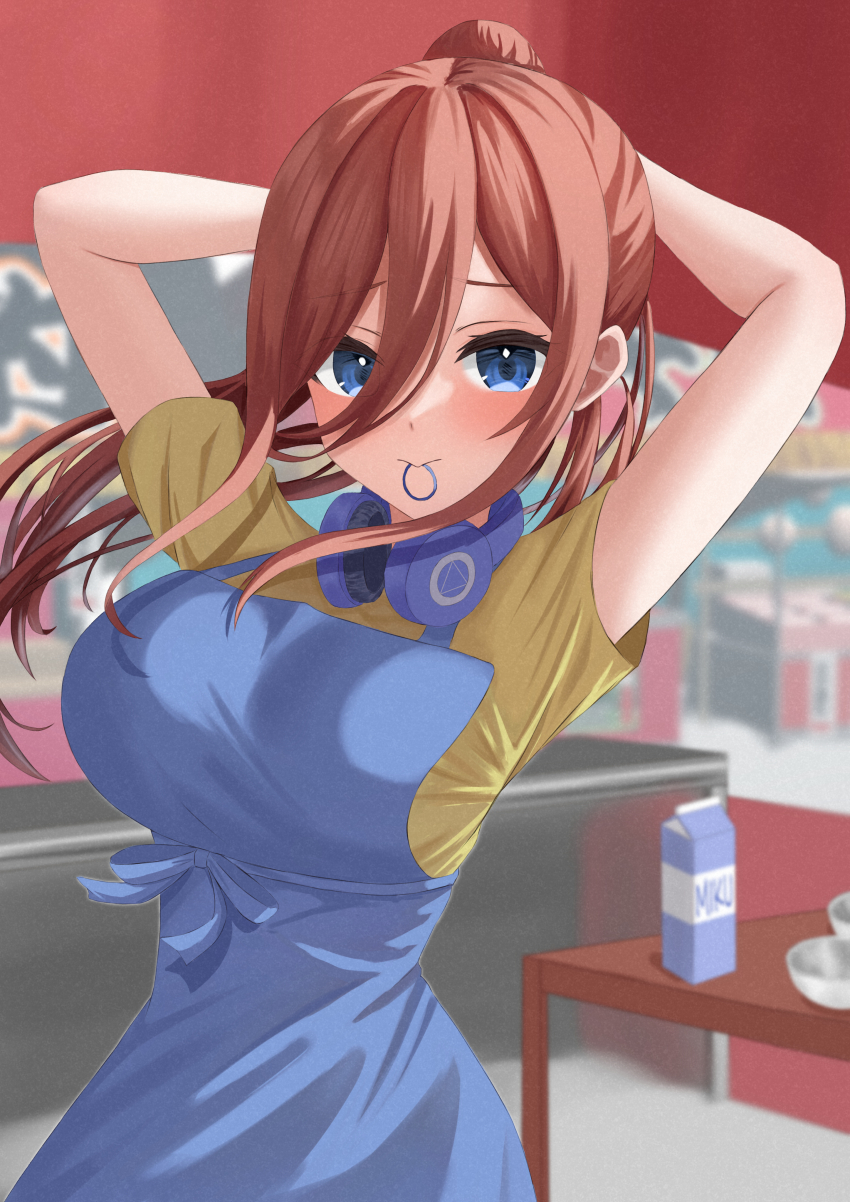 1girl, absurdres, apron, blue_eyes, blush, breasts, brown_hair, go-toubun_no_hanayome