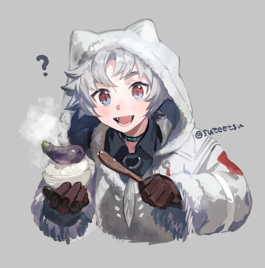 1boy, ?, arknights, aynoh, bowl, brown_gloves, commentary_request, eggplant, fangs, fox_boy, gloves, highres, holding, holding_bowl, holding_spoon, hood, hood_up, hooded_jacket, infection_monitor_(arknights), jacket, looking_at_viewer, male_focus, open_mouth, qanipalaat_(arknights), rice, rice_bowl, smile, spoon, steam, steaming_food, twitter_username, upper_body, white_jacket, wooden_spoon