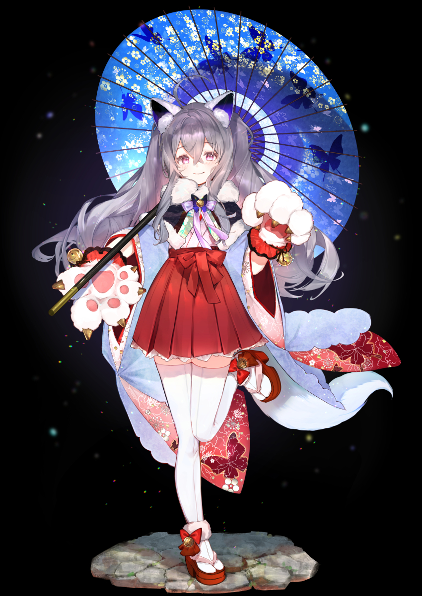 1girl, absurdres, animal_ear_fluff, animal_ears, animal_hands, bell, black_background, brown_dust_(series), brown_dust_2, capelet, cat_ears, cat_paws, frilled_skirt, frills, fur-trimmed_capelet, fur_trim, hair_between_eyes, highres, ike_seika, japanese_clothes, jingle_bell, kimono, light_smile, long_hair, miko, oil-paper_umbrella, okobo, platform_footwear, platform_heels, platform_sandals, ribbon, rou_(brown_dust), sandals, skirt, standing, standing_on_one_leg, thighhighs, umbrella, wide_sleeves, zettai_ryouiki