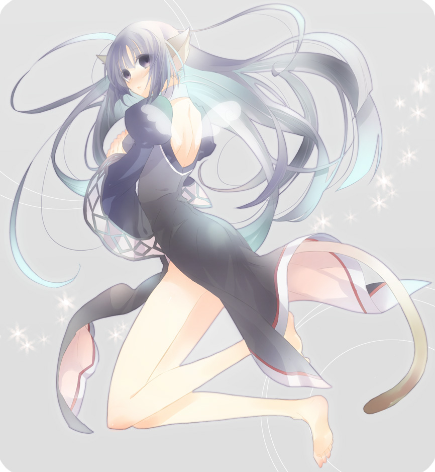 1girl, animal_ears, bad_id, bad_pixiv_id, black_eyes, camyu, camyu_(cosplay), cosplay, dog_ears, female_focus, grey_hair, kanan_yt, legs, long_hair, looking_back, side_slit, solo, tail, utawarerumono, yuzuha_(utawarerumono)