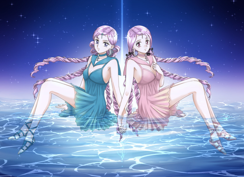 2girls, bare_arms, bare_legs, bishoujo_senshi_sailor_moon, bishoujo_senshi_sailor_moon_stars, black_bow, blue_background, blue_choker
