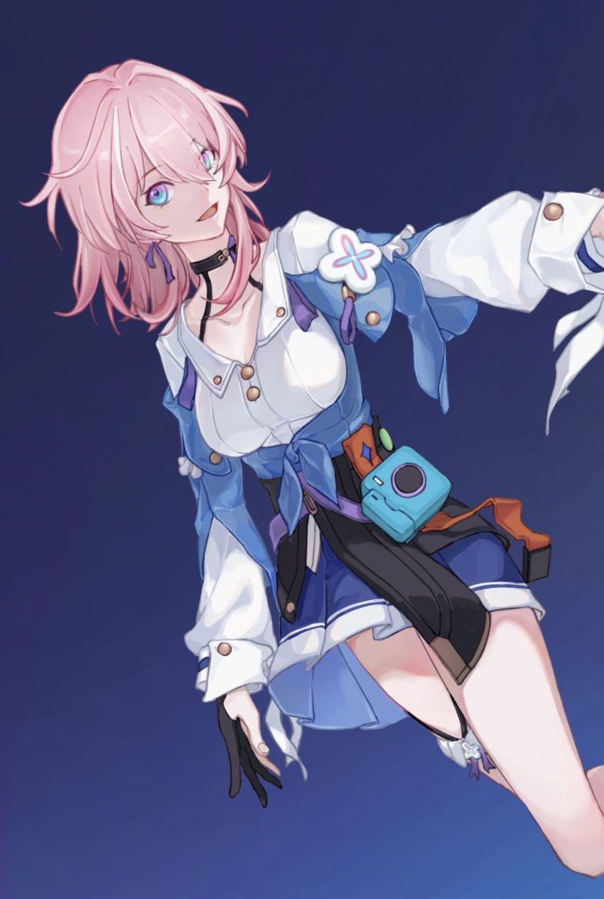 1girl, archery_shooting_glove, black_choker, black_corset, black_gloves, blue_background, blue_eyes, blue_jacket