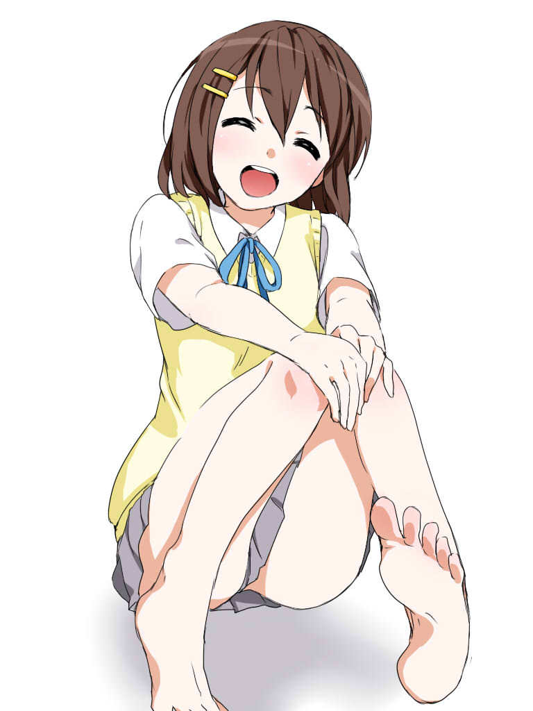 1girl, bad_id, bad_pixiv_id, bare_legs, barefoot, blush, brown_hair, closed_eyes