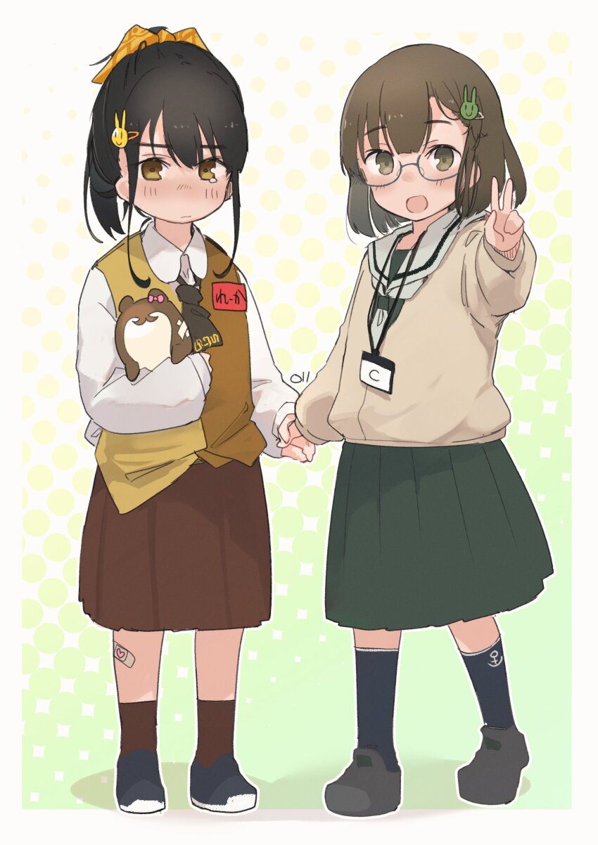 2girls, absurdres, bandaid, bandaid_on_leg, black_hair, bokukawauso, brown_eyes, brown_hair