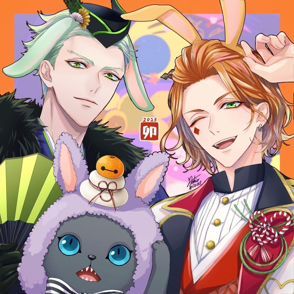 2023, 3boys, animal_ears, animal_hood, bangs_pinned_back, black_bow, black_bowtie, black_cat, black_jacket, blue_eyes, blue_kimono, bow, bowtie, cat, cater_diamond, cater_diamond_(new_year's_attire), closed_mouth, commentary_request, diamond_(shape), diamond_facial_mark, earrings, facial_mark, fur-trimmed_jacket, fur_trim, green_eyes, green_hair, grim_(twisted_wonderland), hand_fan, holding, holding_fan, hood, jacket, japanese_clothes, jewelry, kagami_mochi, kimono, looking_at_viewer, looking_up, lop_rabbit_ears, male_focus, multiple_boys, okurabaakaa, one_eye_closed, open_mouth, orange_hair, rabbit_ears, sebek_zigvolt, sebek_zigvolt_(new_year's_attire), sharp_teeth, short_hair, signature, smile, striped_bow, striped_bowtie, striped_clothes, teeth, twisted_wonderland, twitter_username, upper_body, white_bow, white_bowtie, white_jacket, yellow_eyes