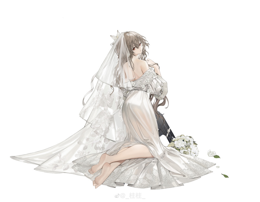 1girl, absurdres, ass, back, barefoot, bouquet, bridal_veil, brown_hair, chinese_commentary, closed_mouth, commentary_request, crossed_ankles, dress, feet, flower, from_behind, full_body, girls'_frontline, gun, hair_between_eyes, hair_flower, hair_ornament, highres, kneeling, long_hair, looking_at_viewer, looking_back, mole, mole_under_eye, off-shoulder_dress, off_shoulder, red_eyes, simple_background, soles, solo, sp9_(drifting_snow)_(girls'_frontline), sp9_(girls'_frontline), strapless, strapless_dress, stribog_sp9, submachine_gun, toes, veil, very_long_hair, watermark, weapon, wedding_dress, weibo_watermark, white_background, white_dress, white_flower, youamo