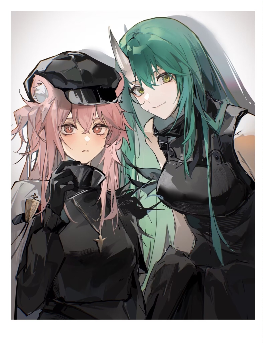 2girls, animal_ear_fluff, animal_ears, arknights, armor, bare_shoulders, black_gloves, black_headwear, black_sweater, blush, border, breastplate, breasts, bright_pupils, cape, chinese_commentary, closed_mouth, commentary_request, crossed_bangs, expressionless, gloves, gravel_(arknights), green_hair, grey_background, grey_horns, hair_between_eyes, hand_up, hat, heads_together, highres, horns, hoshiguma_(arknights), jewelry, leaning, leaning_to_the_side, long_hair, long_sleeves, looking_at_viewer, medium_breasts, messy_hair, military_uniform, multiple_girls, necklace, parted_lips, pink_eyes, pink_hair, sia_di_gou, skin-covered_horns, sleeveless, sleeveless_sweater, smile, sweater, turtleneck, turtleneck_sweater, upper_body, white_border, white_cape, white_pupils, yellow_eyes