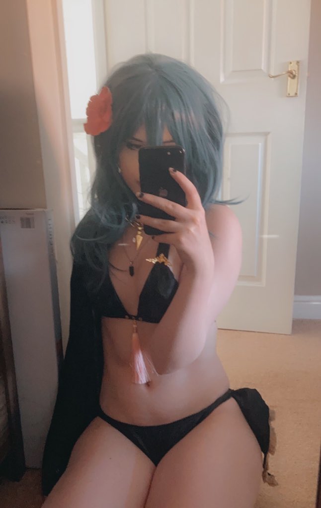 1girl, bikini, black_bikini, blue_hair, breasts, female_byleth_(fire_emblem), female_byleth_(summer)_(fire_emblem), byleth_(fire_emblem)_(cosplay)