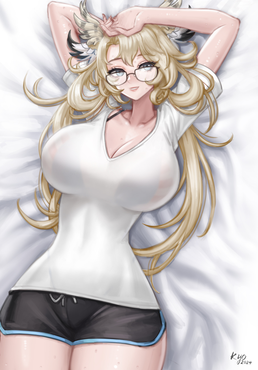 1girl, 2024, absurdres, arm_behind_head, black_shorts, blonde_hair, breasts, cleavage, collarbone, eien_project, glasses, grey_eyes, head_wings, highres, kyopink, large_breasts, long_hair, lying, on_back, parted_lips, second-party_source, shirt, short_shorts, shorts, signature, skye_shinryu, solo, sweat, virtual_youtuber, white_shirt, wings