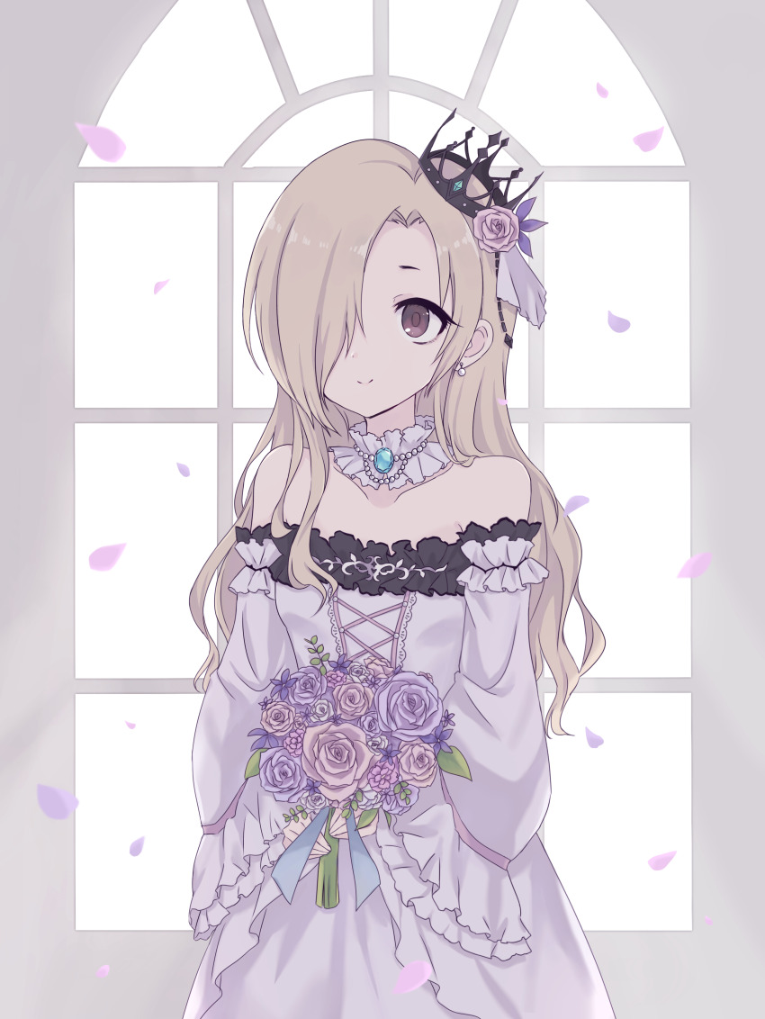 1girl, absurdres, bare_shoulders, blonde_hair, bouquet, brown_eyes, crown, detached_collar, dress, earrings, flower, hair_over_one_eye, highres, holding, holding_bouquet, idolmaster, idolmaster_cinderella_girls, jewelry, long_hair, necklace, off-shoulder_dress, off_shoulder, pearl_necklace, petals, rose, rukka_(hinata_hari), shirasaka_koume, smile, solo, tilted_headwear, white_dress, window