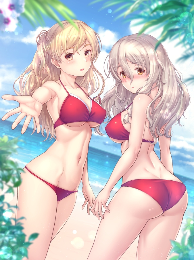 2girls, alternate_costume, ass, beach, bikini, blonde_hair, blue_sky, blush