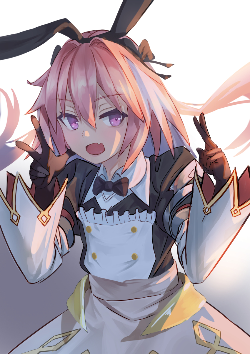 1boy, absurdres, astolfo_(fate), astolfo_(saber)_(fate), astolfo_(saber)_(third_ascension)_(fate), black_bow, black_bowtie, black_gloves