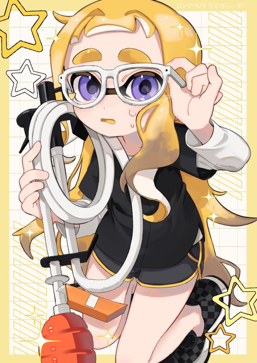 bike_shorts, black_shirt, blonde_hair, glasses, goo_tuber_(splatoon), highres, inkling, inkling_girl