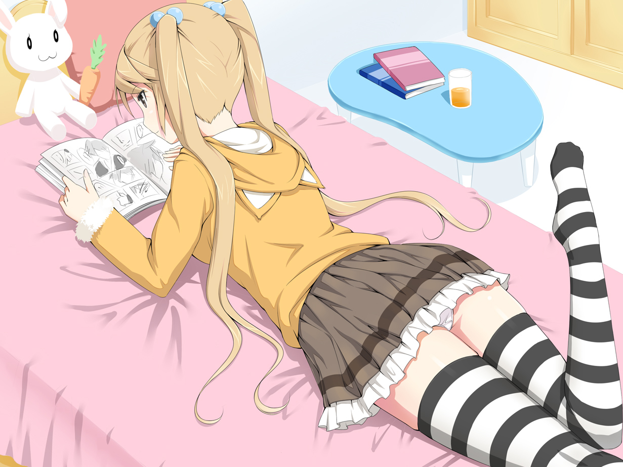 bed, blonde_hair, long_hair, original, skirt, syougi116, tagme, thighhighs, twintails