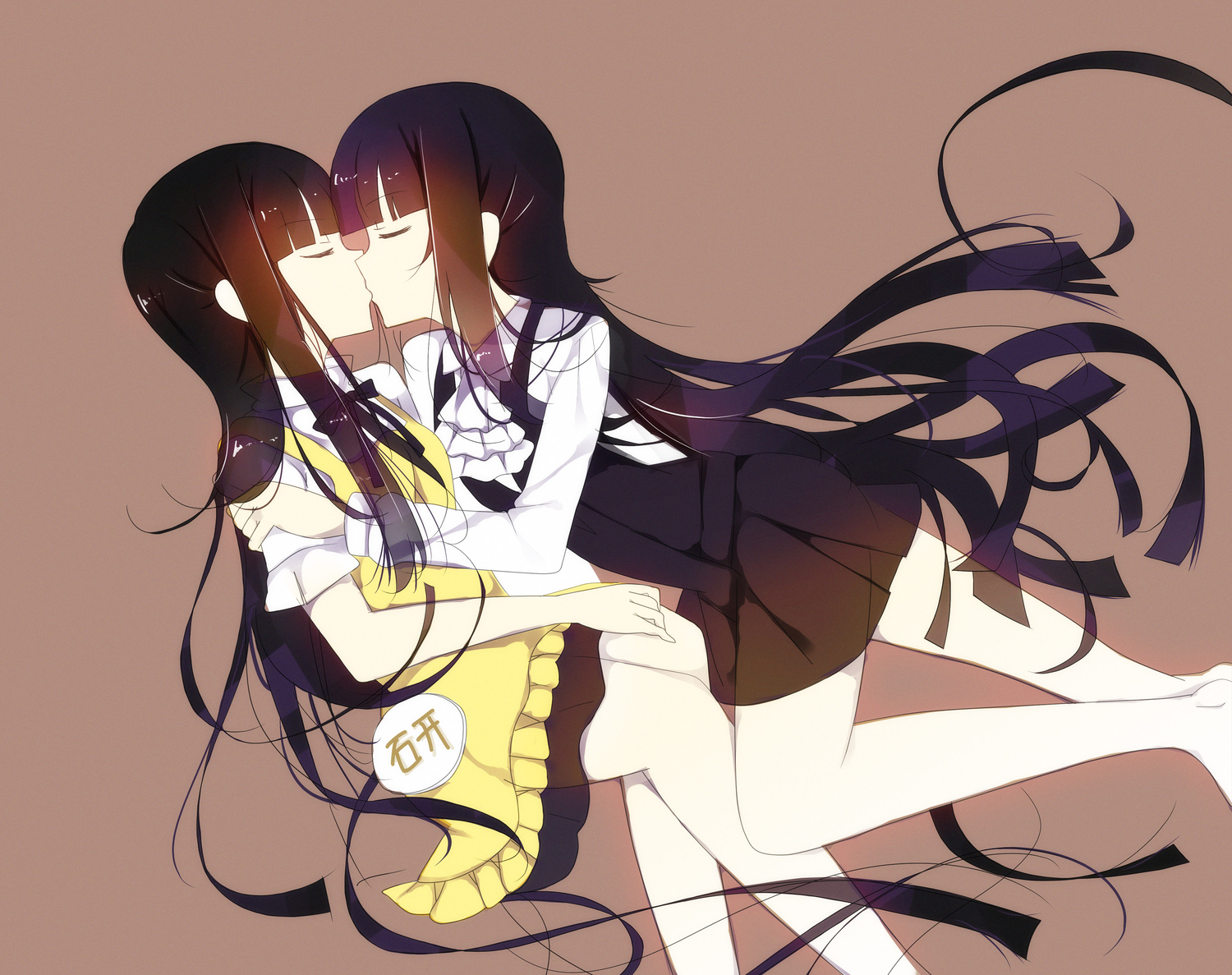 2girls, apron, black_hair, crossover, inu_x_boku_ss, kiss, long_hair, senya_fuurin