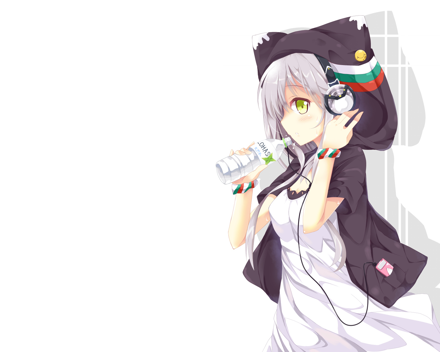 drink, gray_hair, headphones, nibiiro_shizuka, original, white, yellow_eyes