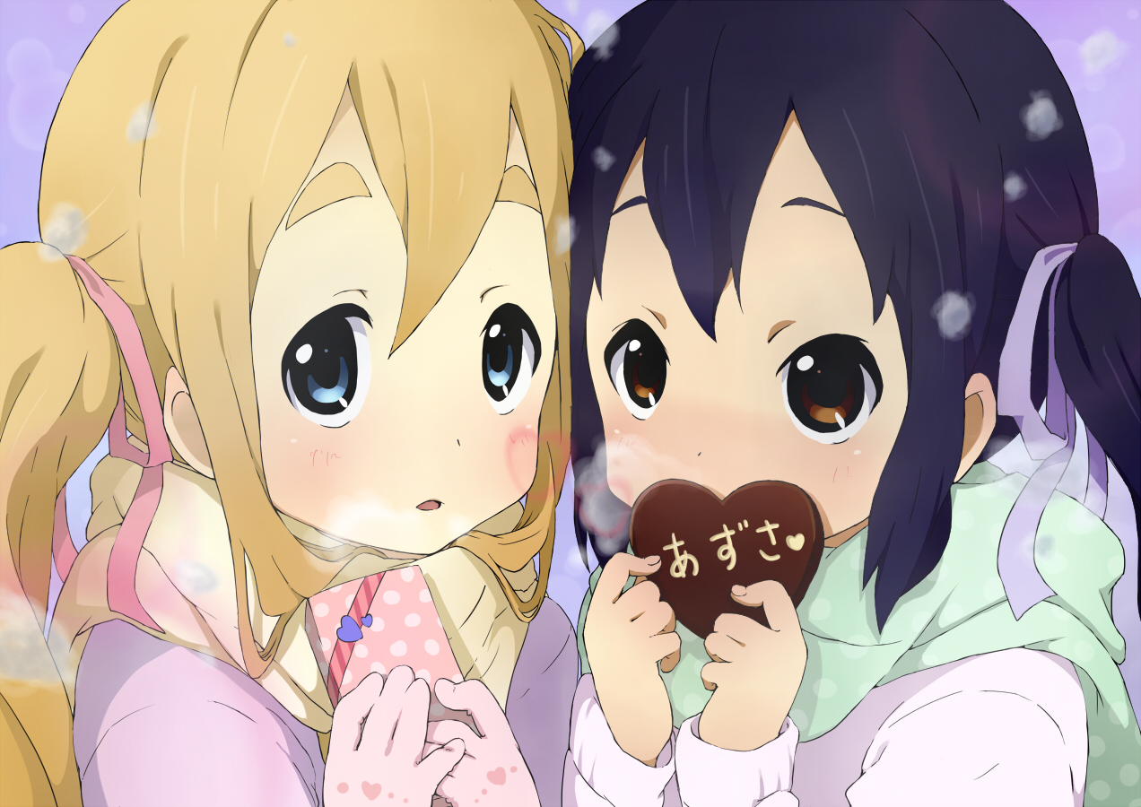2girls, candy, chocolate, gloves, k-on!, kotobuki_tsumugi, loli, nakano_azusa