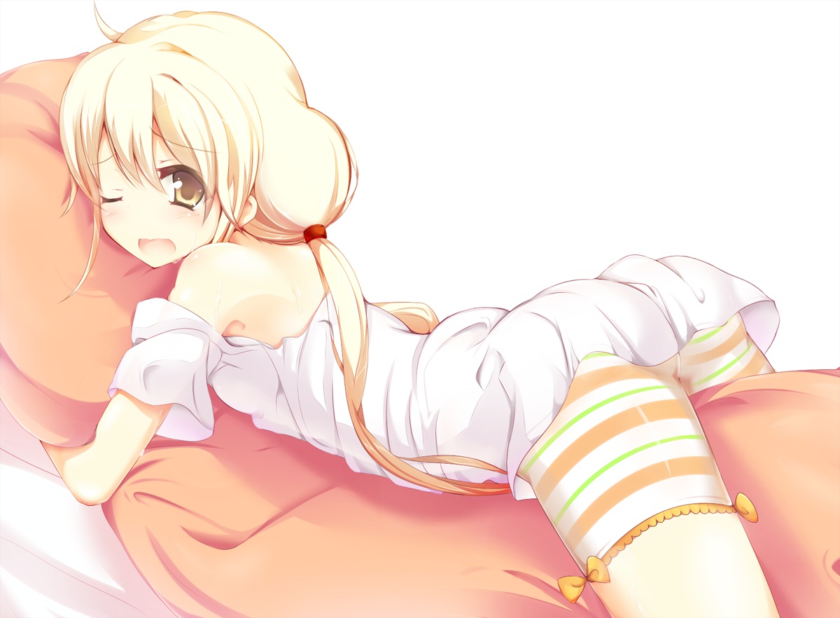 bike_shorts, futaba_anzu, idolmaster, idolmaster_cinderella_girls, ponytail, shorts, siratamamil, wink