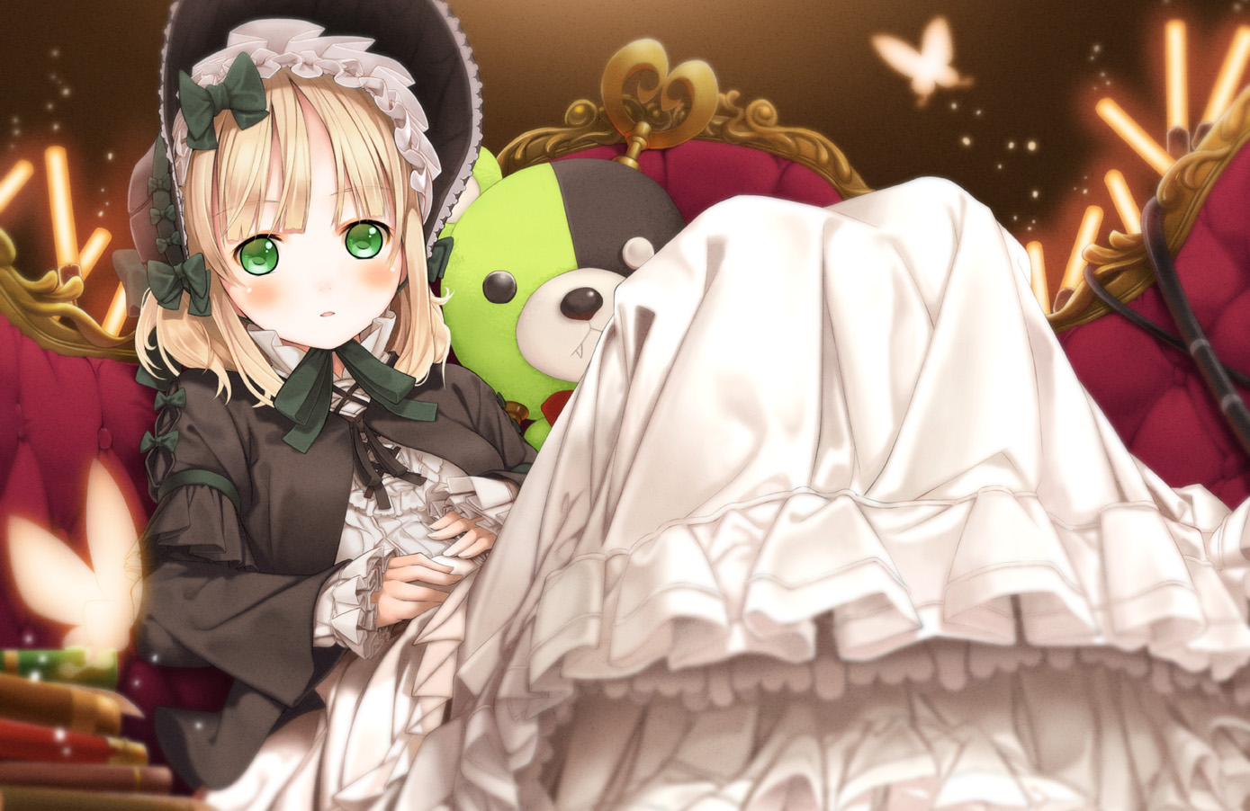blonde_hair, chiharu_(nekomimibousi96), dress, goth-loli, green_eyes, headdress, lolita_fashion, original, teddy_bear