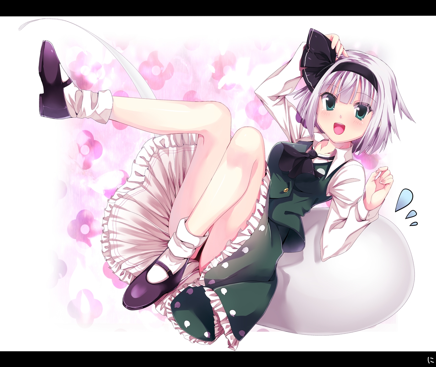 dress, gray_hair, green_eyes, konpaku_youmu, myon, niwashi_(yuyu), ribbons, short_hair