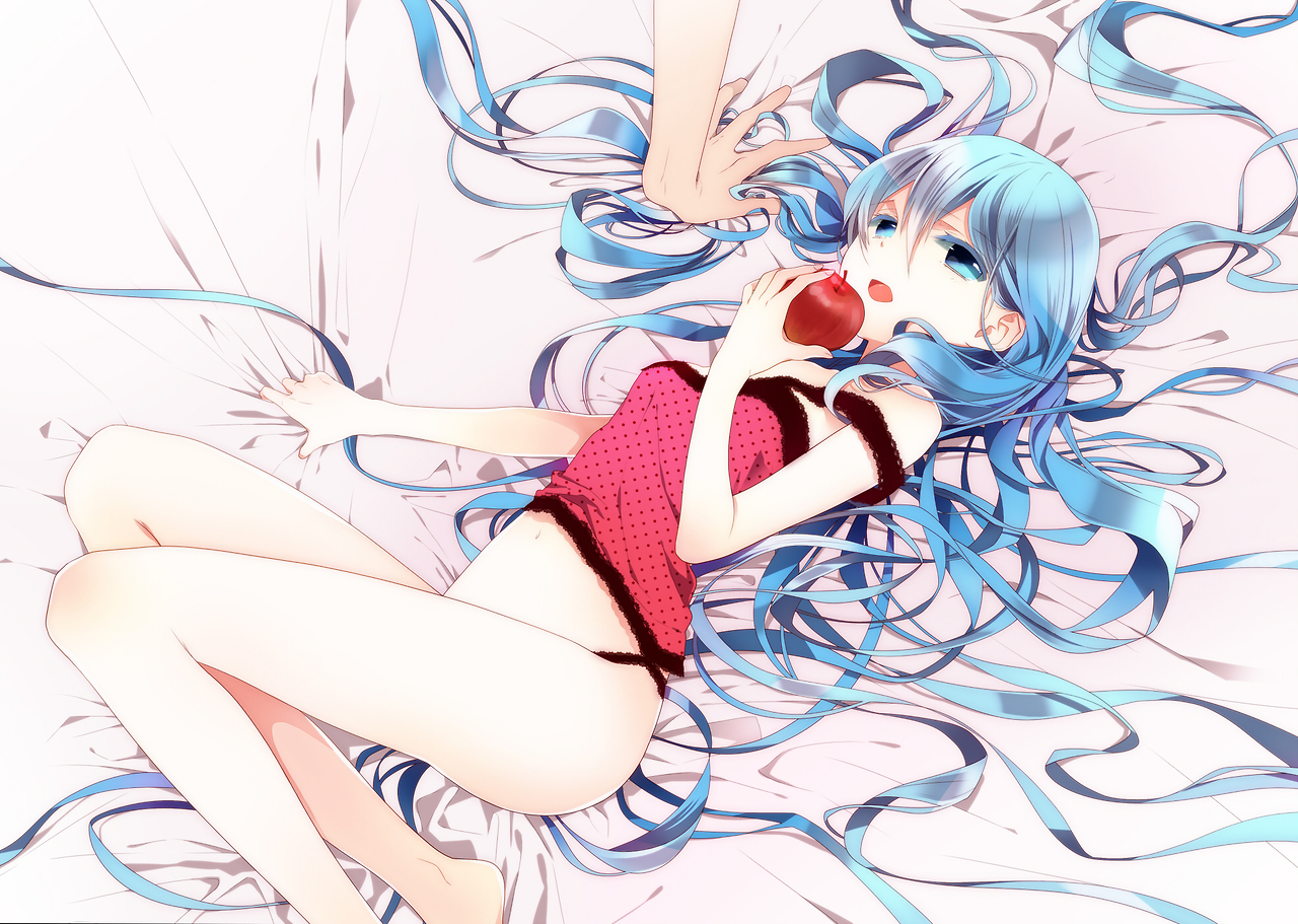 apple, blue_eyes, blue_hair, food, fruit, hatsune_miku, long_hair, naoto_(tulip), romeo_and_cinderella_(vocaloid), vocaloid
