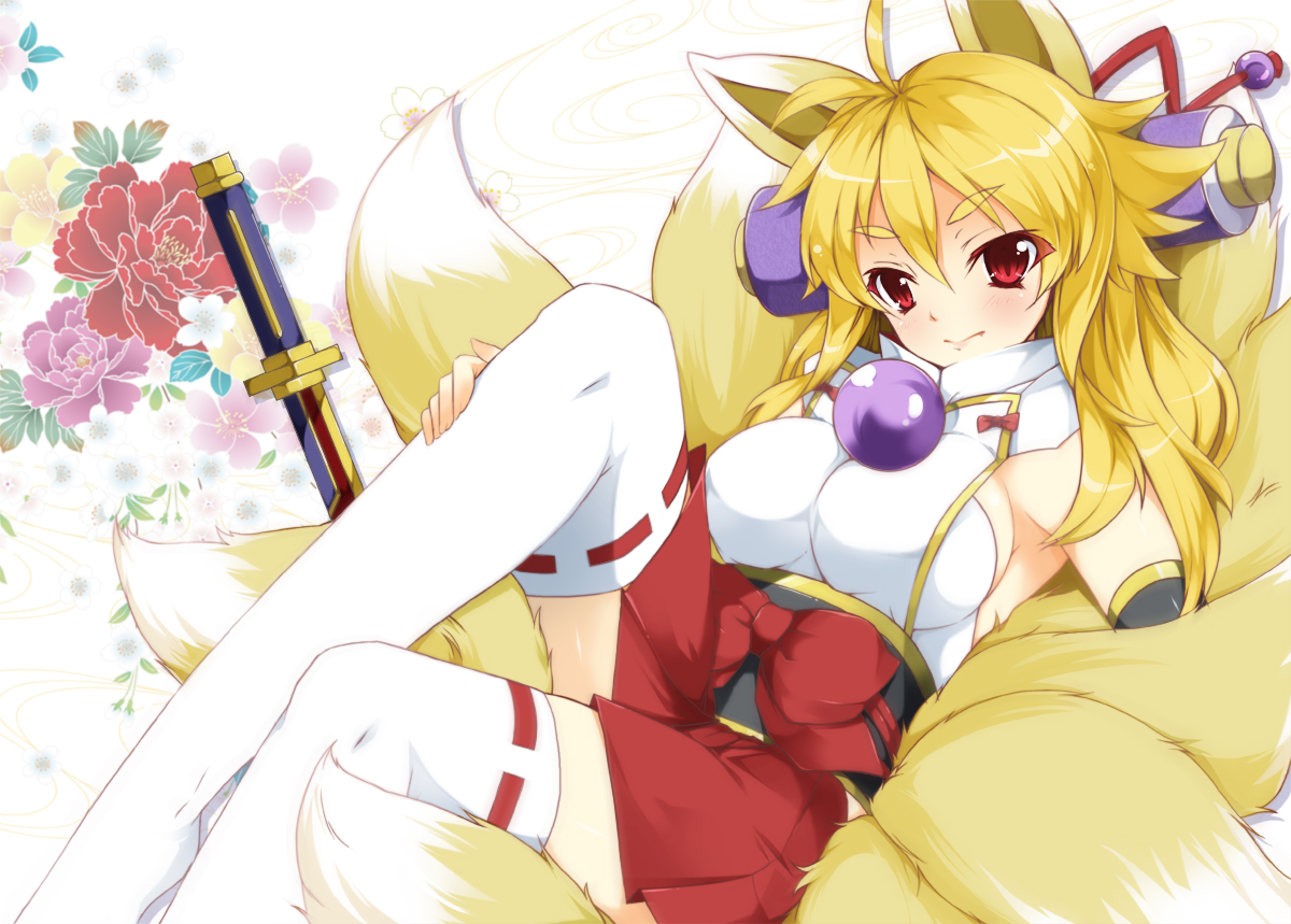 animal_ears, blonde_hair, flowers, foxgirl, izuna_(shinrabanshou), japanese_clothes, long_hair, matatabi_haru