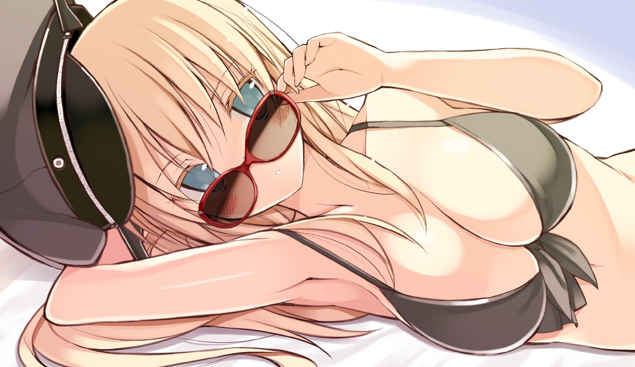 anthropomorphism, bikini, bismarck_(kancolle), blonde_hair, blue_eyes, breasts, cleavage, hat, kantai_collection, long_hair, oota_yuuichi, sunglasses, swimsuit