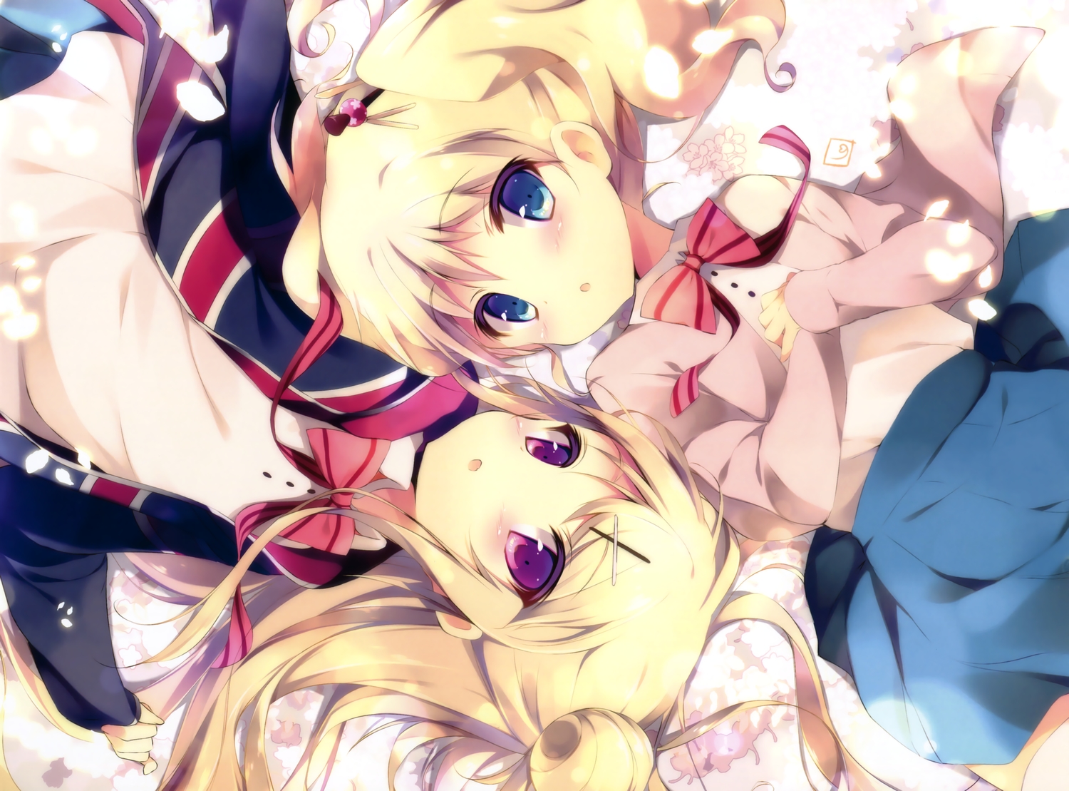 2girls, alice_cartelet, blonde_hair, flowers, kiniro_mosaic, kujou_karen, scan, school_uniform, shiratama